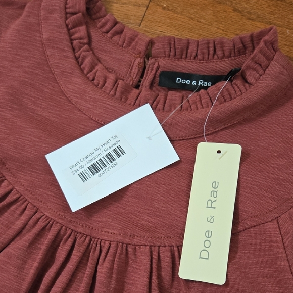 Doe & Rae Dusty Rose Ruffle Blouse Size Medium - Picture 2 of 5